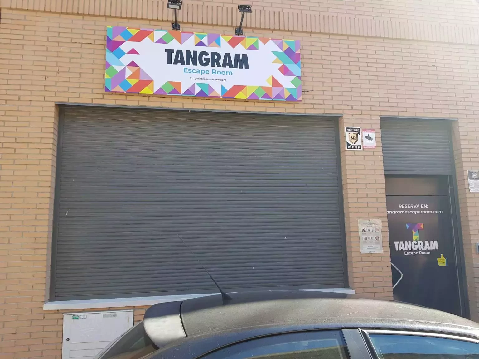 2. Tangram Escape Room